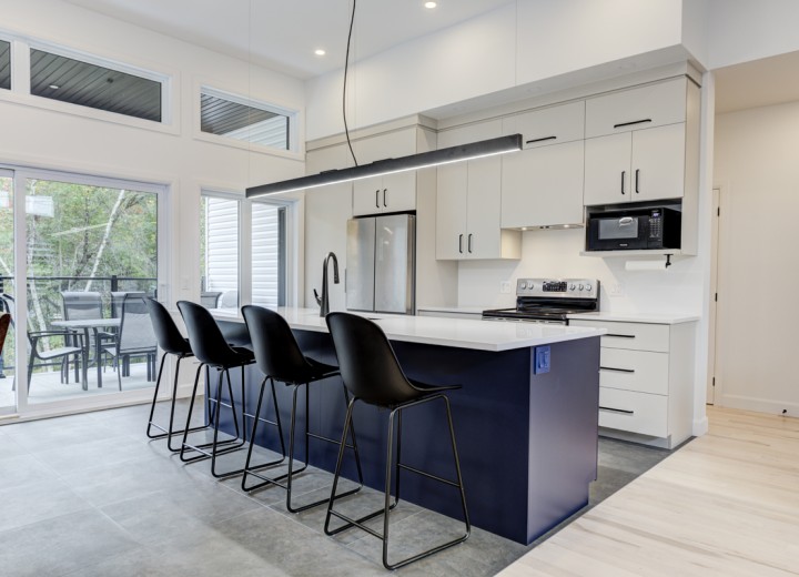 Cuisine-Patio-Maison-modèle-2024-Constructions-Andre-Jacques-Victoriaville
