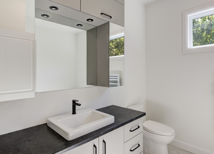 Évier-Toilette-Robinetterie-Plomberie-PHCB-Constructions-Andre-Jacques-Victoriaville